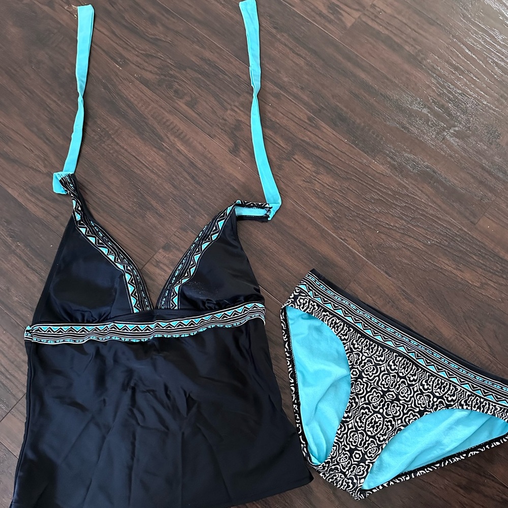 ATHLETA Women’s Halter Style Bikini Small/X Small